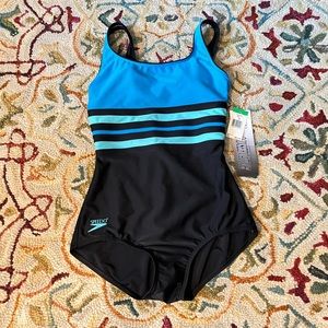 Woman’s Speedo swim suit NWT